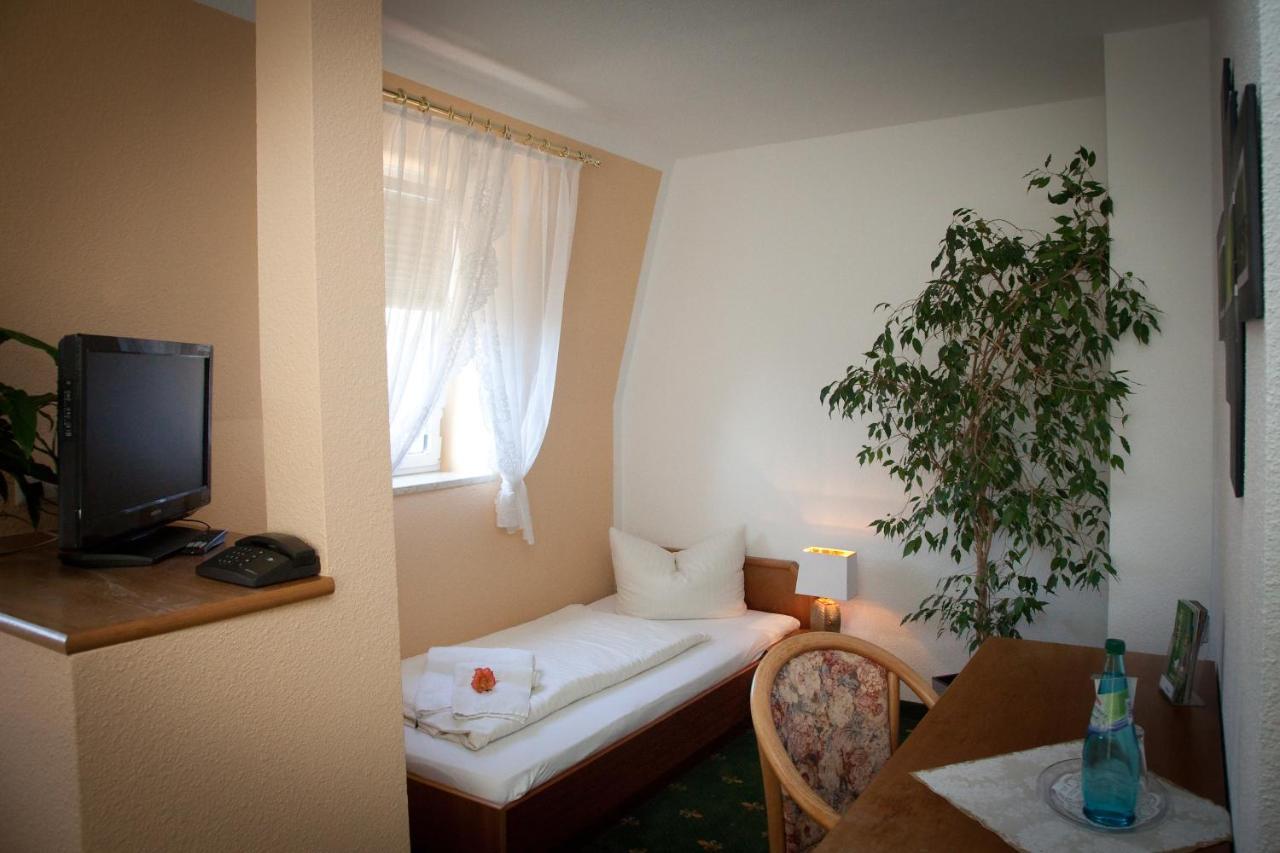 Hotel Ratskeller Thum Esterno foto